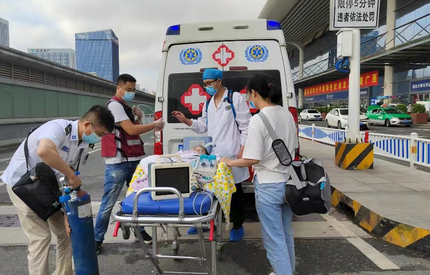 海阳市救护车出租公司